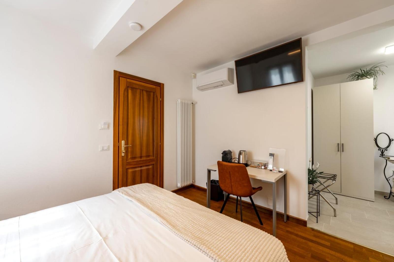 Due Maesta Home Reggio nell'Emilia Exterior foto